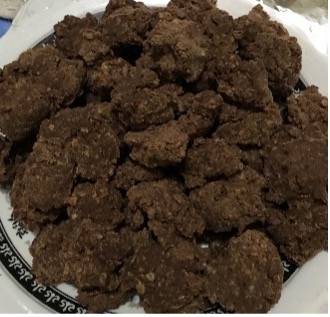Example of dark chocolate oatmeal cookies.